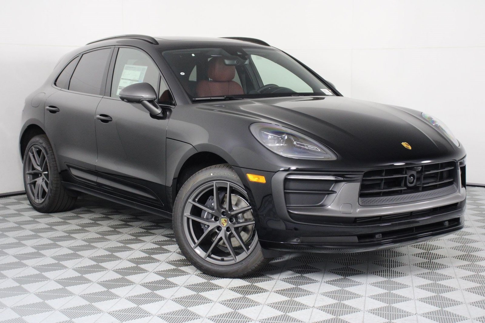 New 2026 Porsche Macan Turbo AWD/4WD image 9