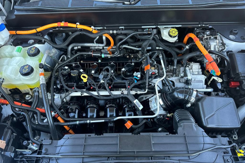 Certified 2022 Ford Maverick XLT image 20