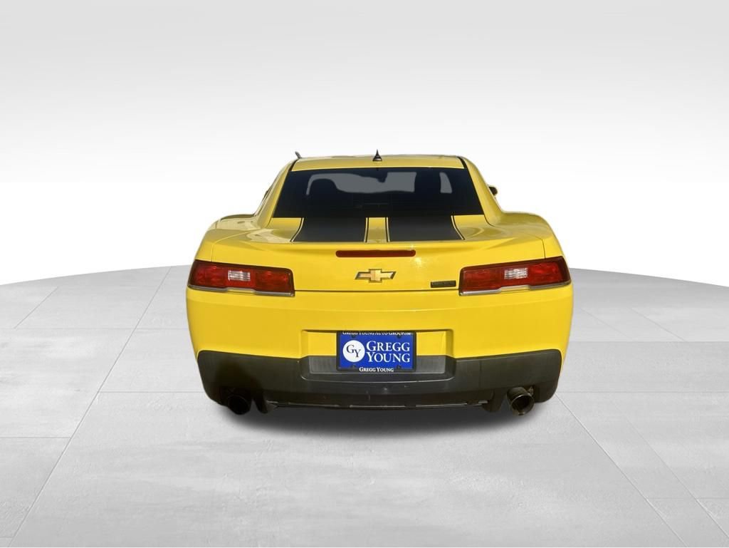 Used 2015 Chevrolet Camaro LT RWD image 8