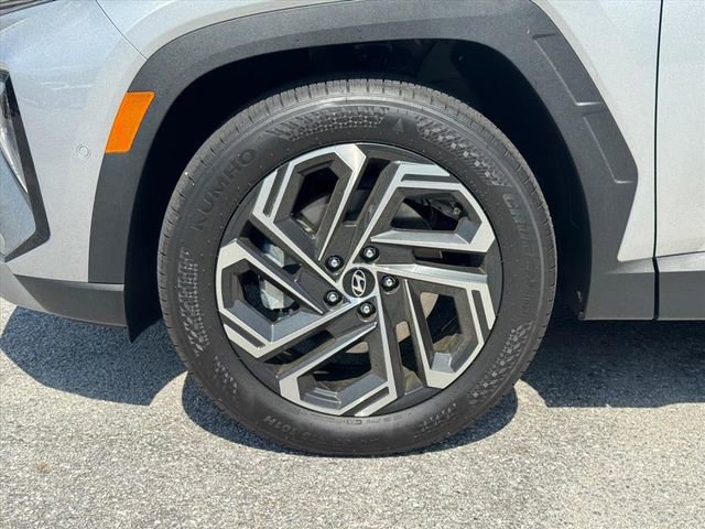 Used 2025 Hyundai Tucson Limited image 9