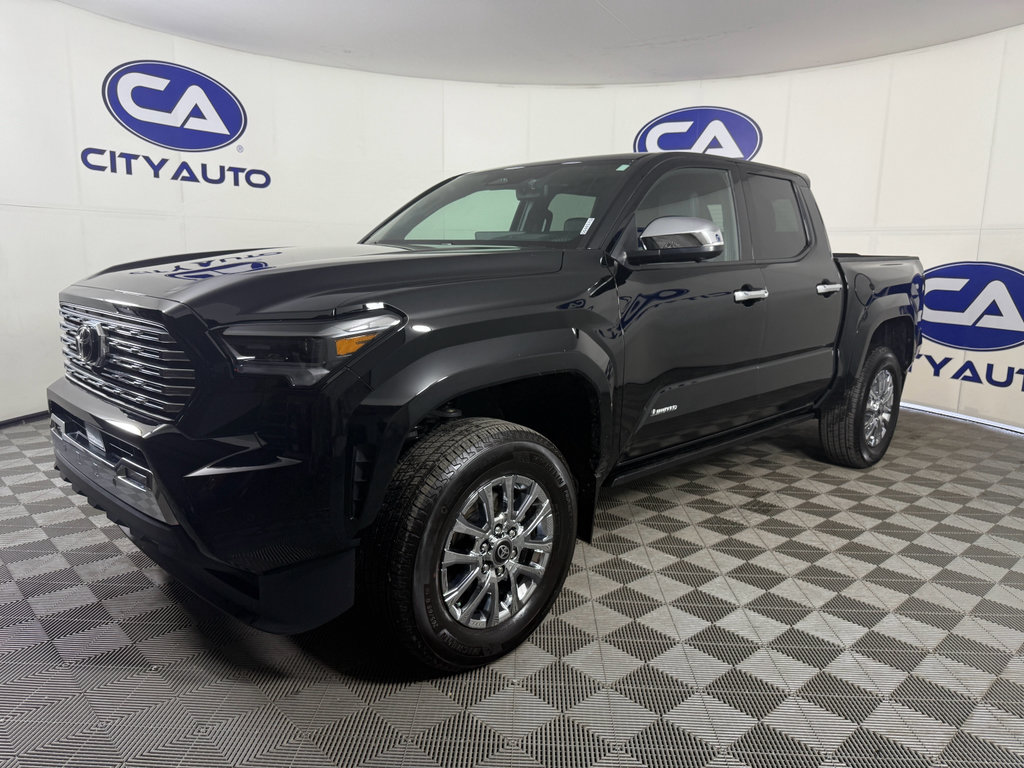 Used 2025 Toyota Tacoma Limited image 27