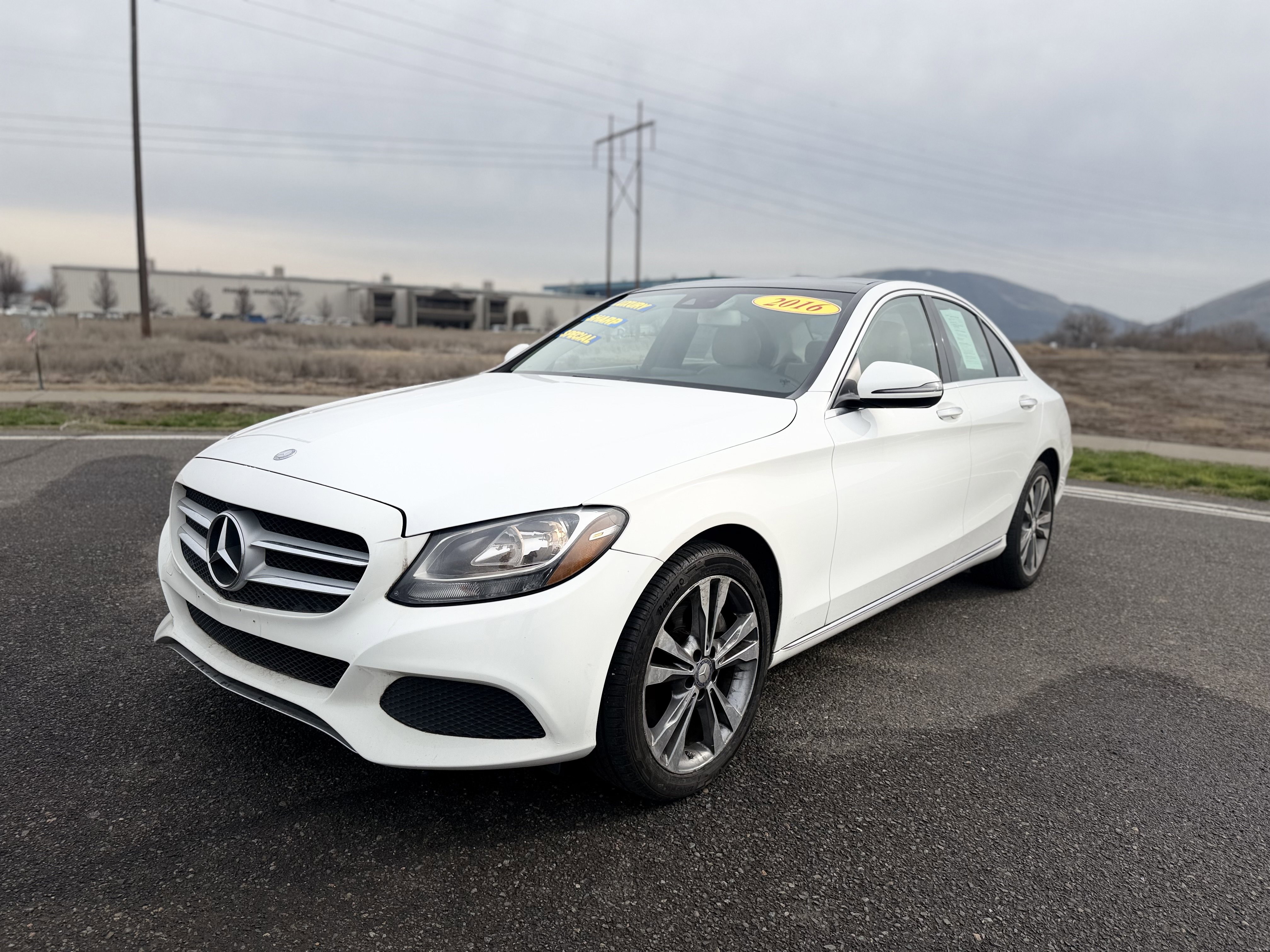 Used 2016 Mercedes-Benz C 300 4MATIC Sedan image 2