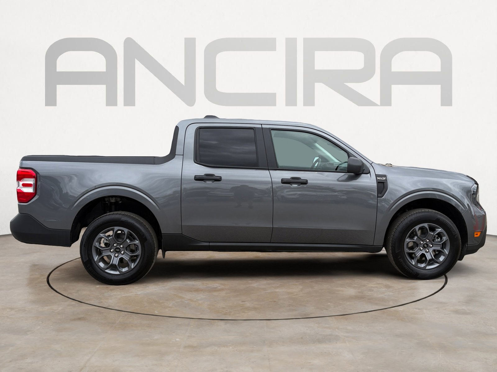 Used 2025 Ford Maverick XLT image 11