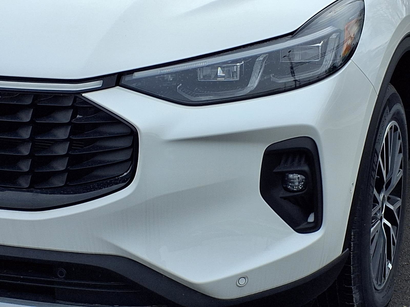 Used 2024 Ford Escape SE w/ PHEV Premium Package image 32