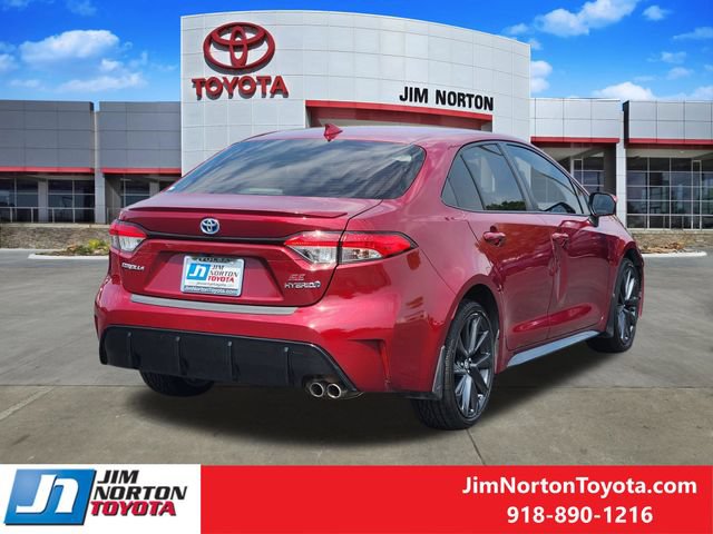 Used 2023 Toyota Corolla SE w/ SE Package FWD image 6