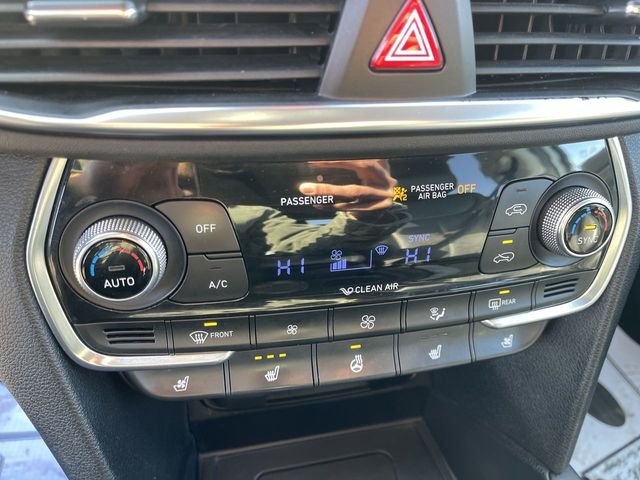 Used 2020 Hyundai Santa Fe Limited image 19