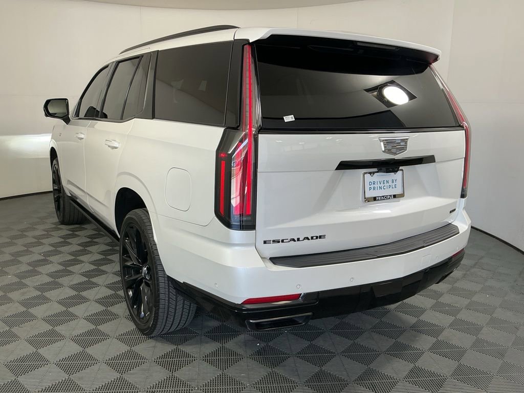 Used 2025 Cadillac Escalade Sport Platinum w/ LPO, ONYX Package image 7