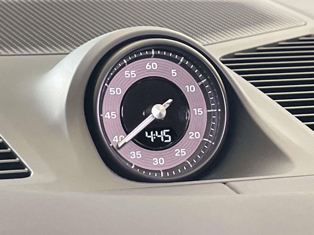 New 2025 Porsche Cayenne Turbo image 28