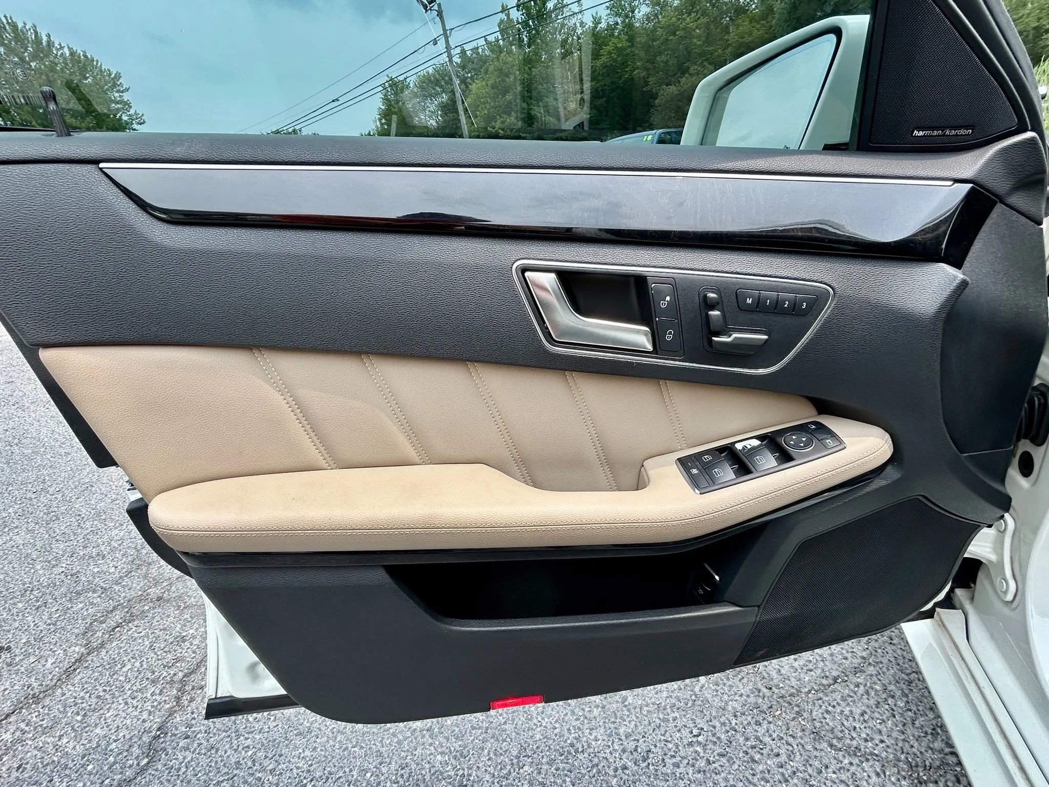 Used 2012 Mercedes-Benz E 350 BlueTEC Sedan image 13