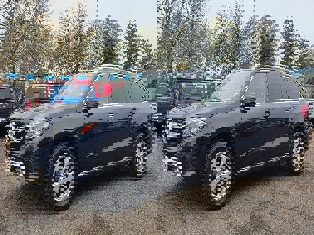 Used 2017 Mercedes-Benz GLS 450 4MATIC image 1