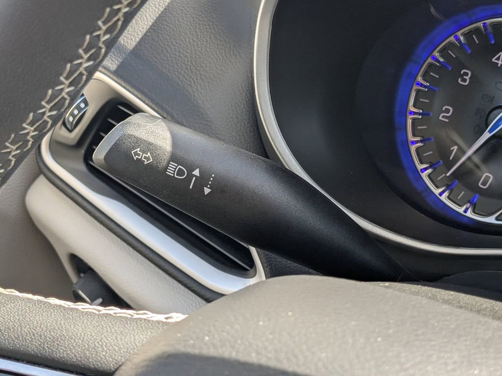 Used 2024 Chrysler Pacifica Touring-L image 25