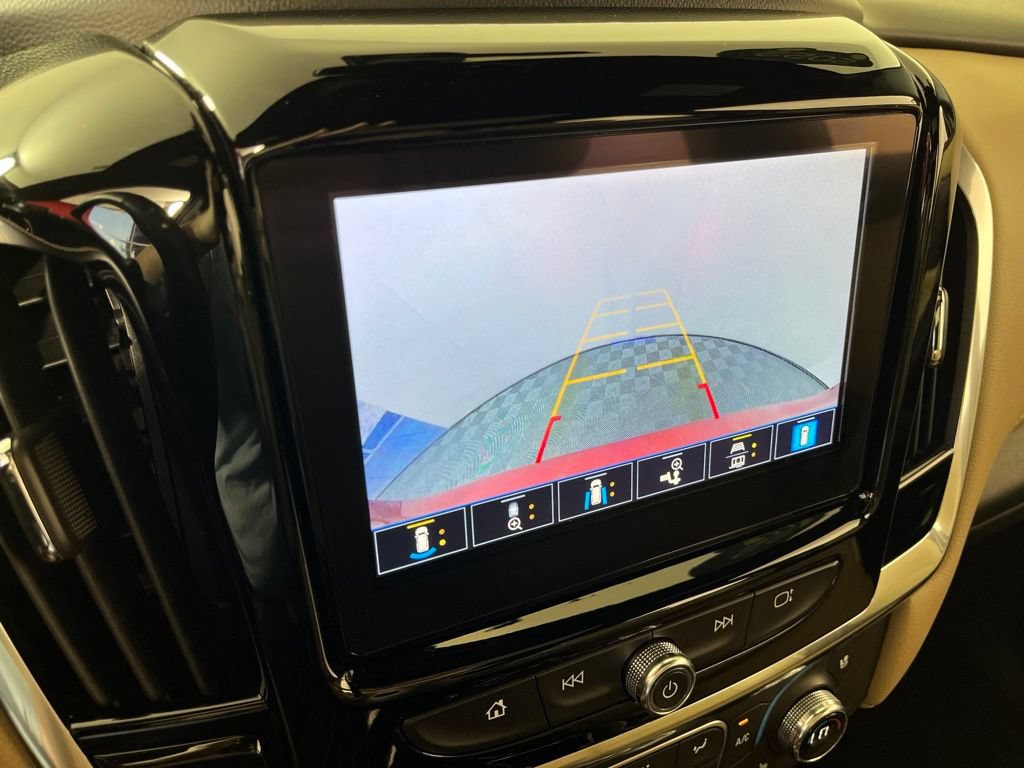 Certified 2022 Chevrolet Traverse Premier AWD/4WD image 38