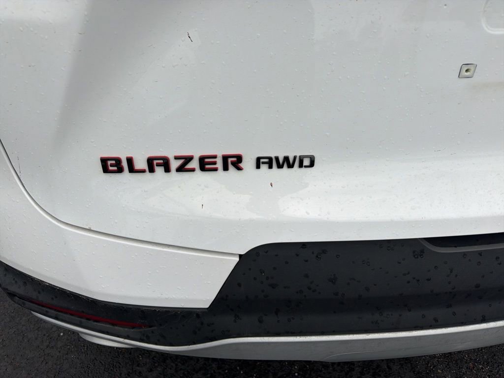 Used 2023 Chevrolet Blazer LT w/ Convenience Package image 4