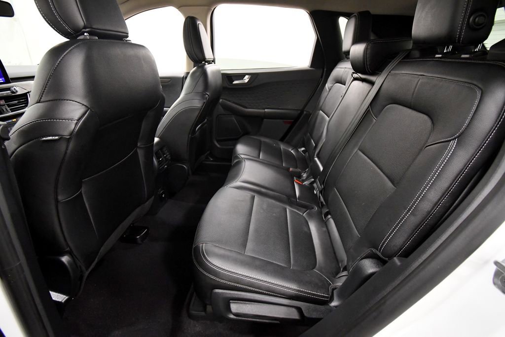 Used 2020 Ford Escape Titanium w/ Titanium Premium Package 2.0 image 15