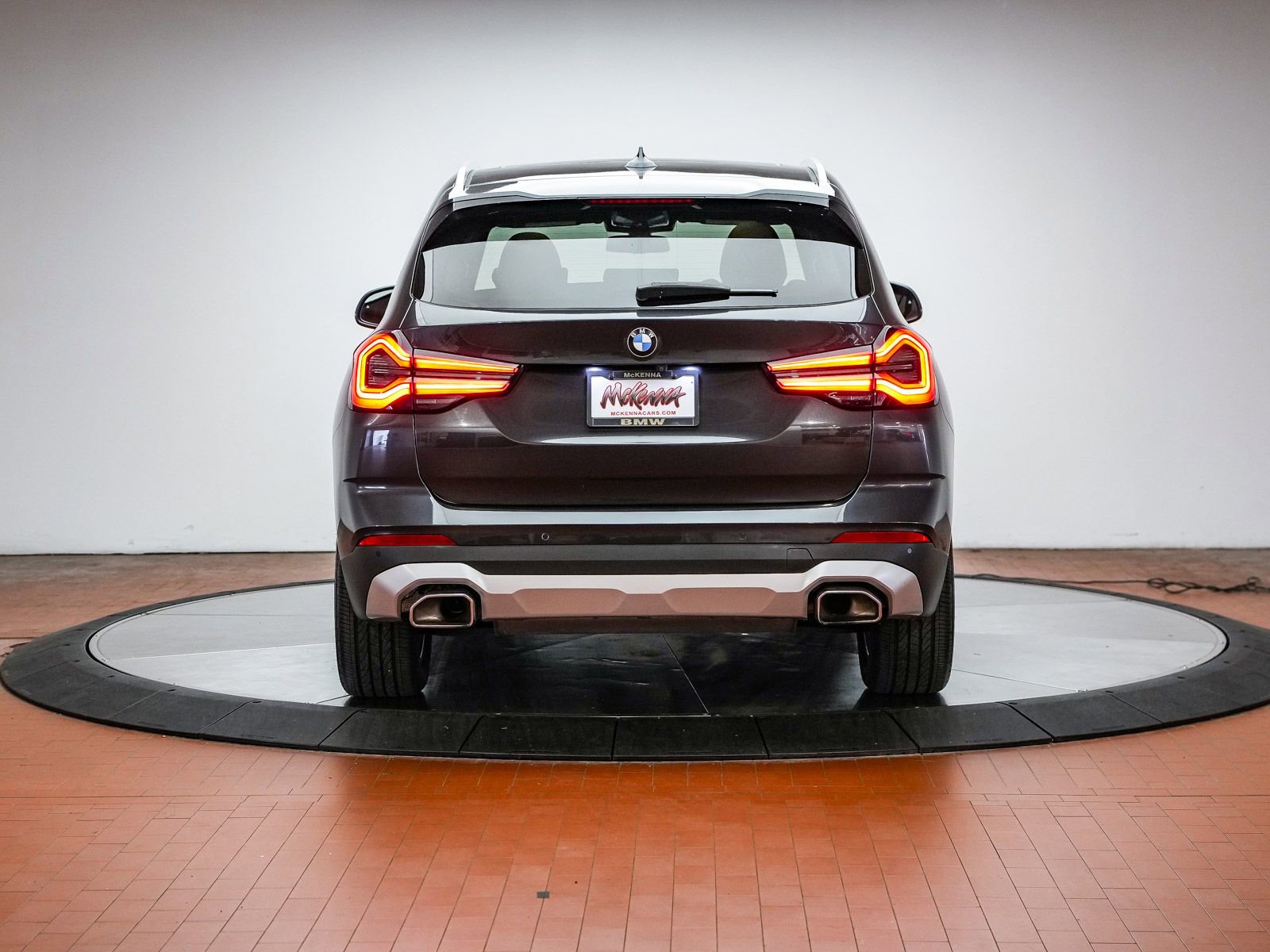 Used 2023 BMW X3 sDrive30i w/ Premium Package RWD image 3