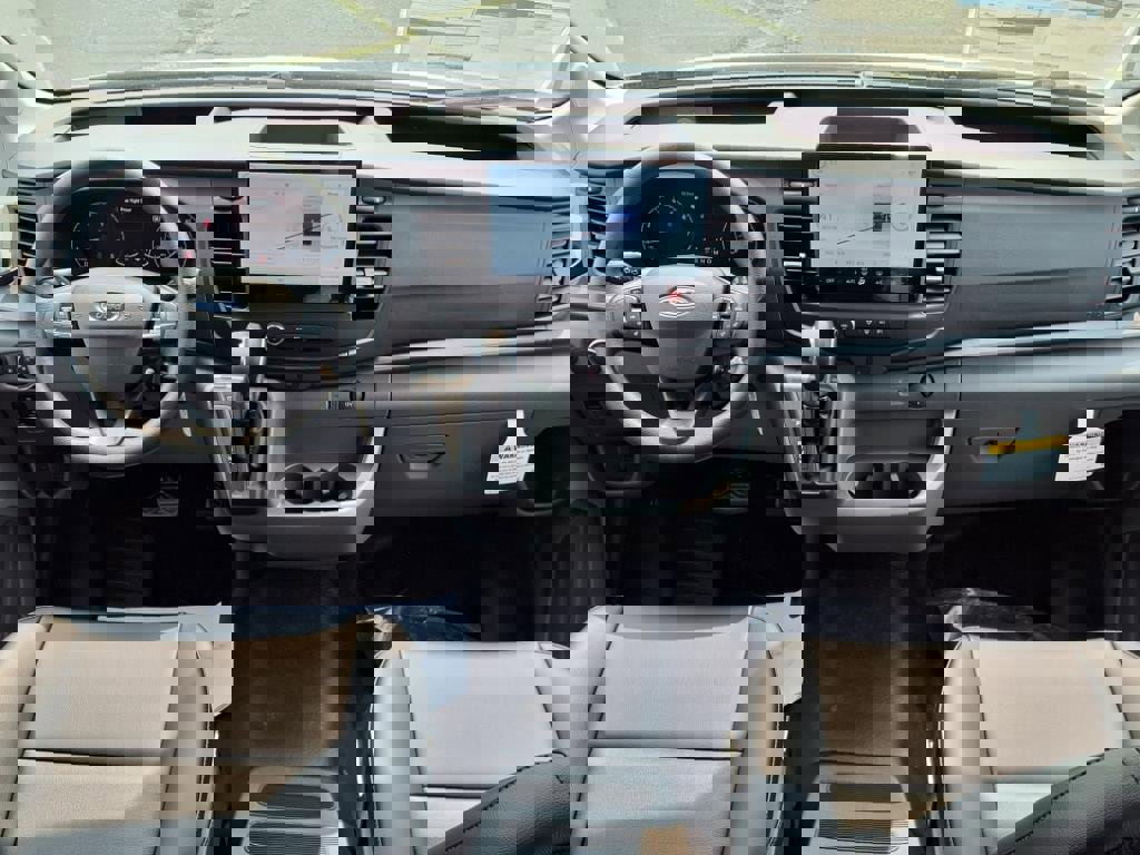 New 2025 Ford Transit 250 148 Medium Roof image 8