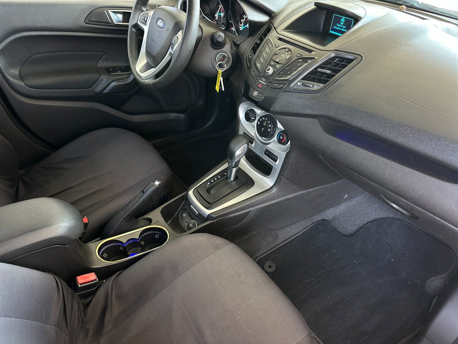 Used 2015 Ford Fiesta SE image 14
