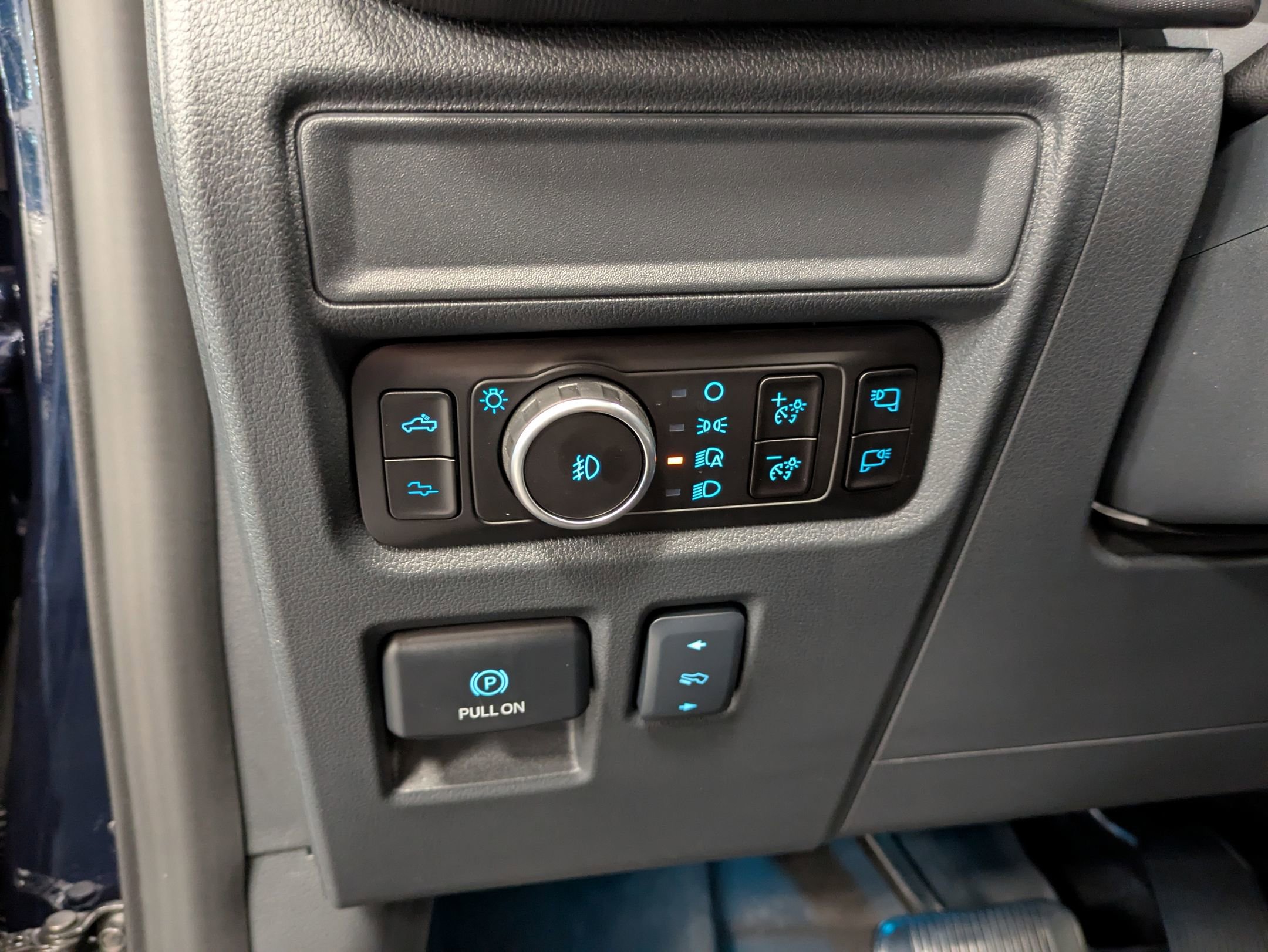 Certified 2025 Ford F150 Raptor w/ Equipment Group 803A Raptor R image 17