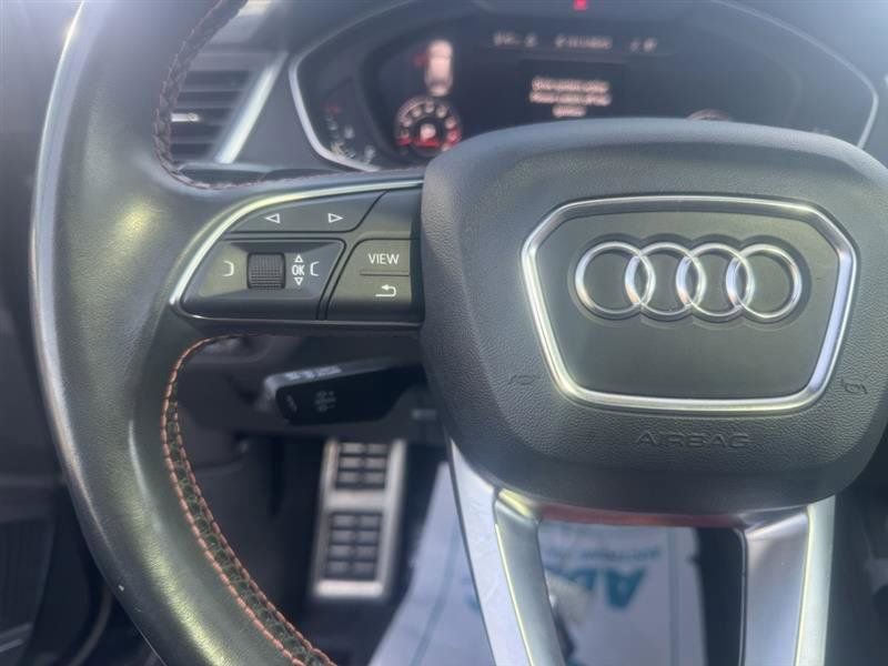 Used 2018 Audi SQ5 Premium Plus w/ Navigation Package image 28
