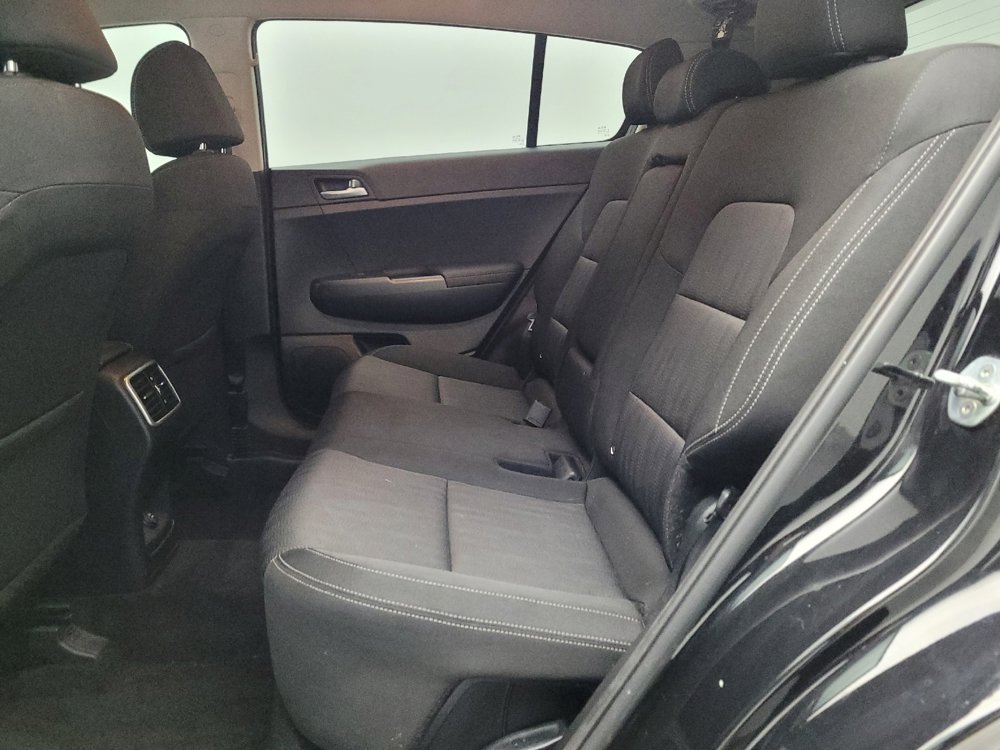 Used 2022 Kia Sportage LX image 18