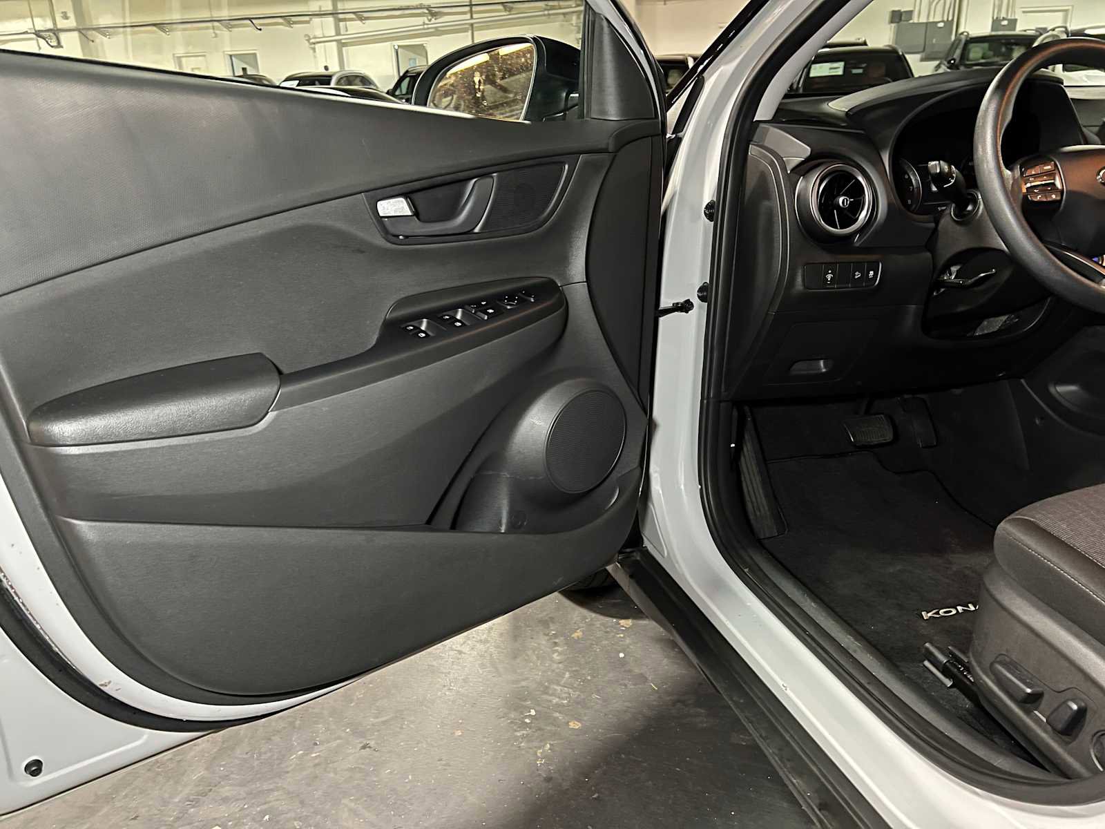 Used 2023 Hyundai Kona SEL w/ Cargo Package image 20