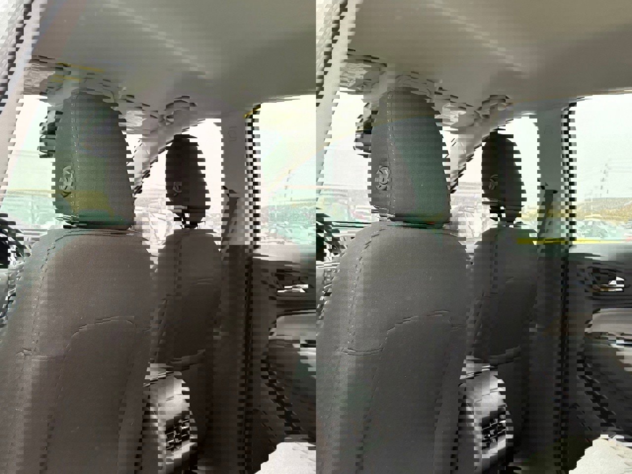 Used 2024 Chevrolet Equinox LS image 31