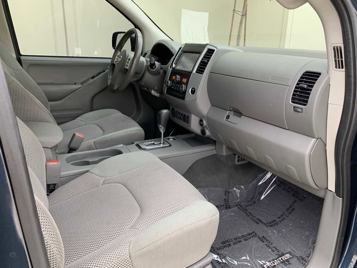 Used 2021 Nissan Frontier SV image 29