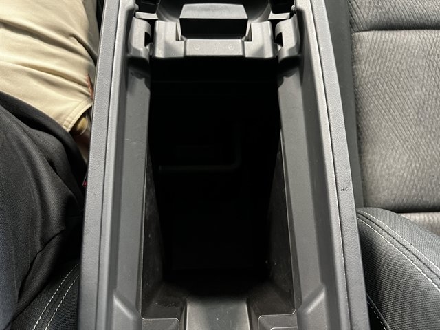 Used 2024 Nissan Rogue SV image 44