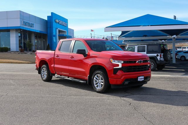 Used 2023 Chevrolet Silverado 1500 RST image 1