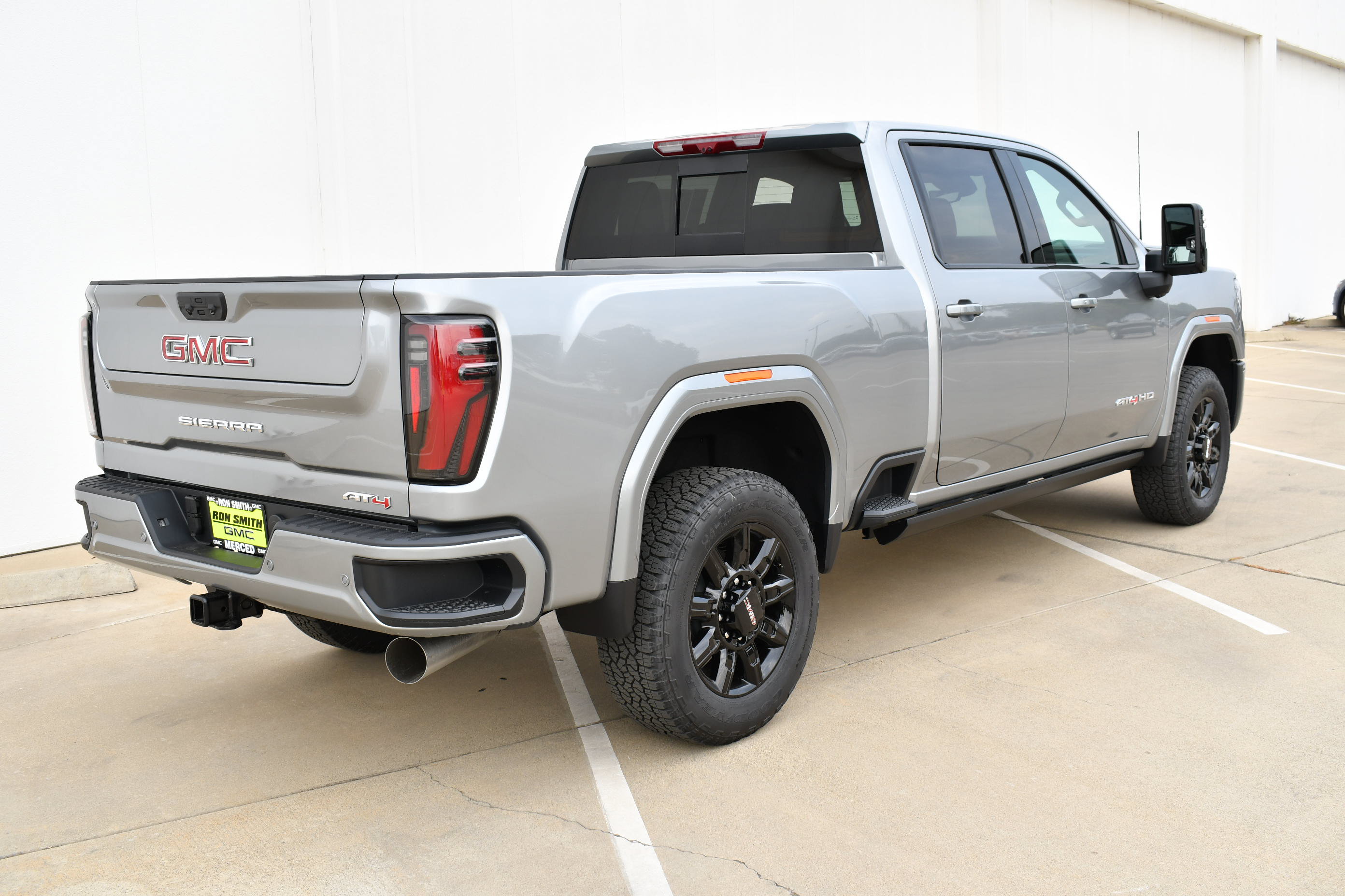 New 2026 GMC Sierra 2500 AT4 w/ AT4 Premium Plus Package AWD/4WD image 27