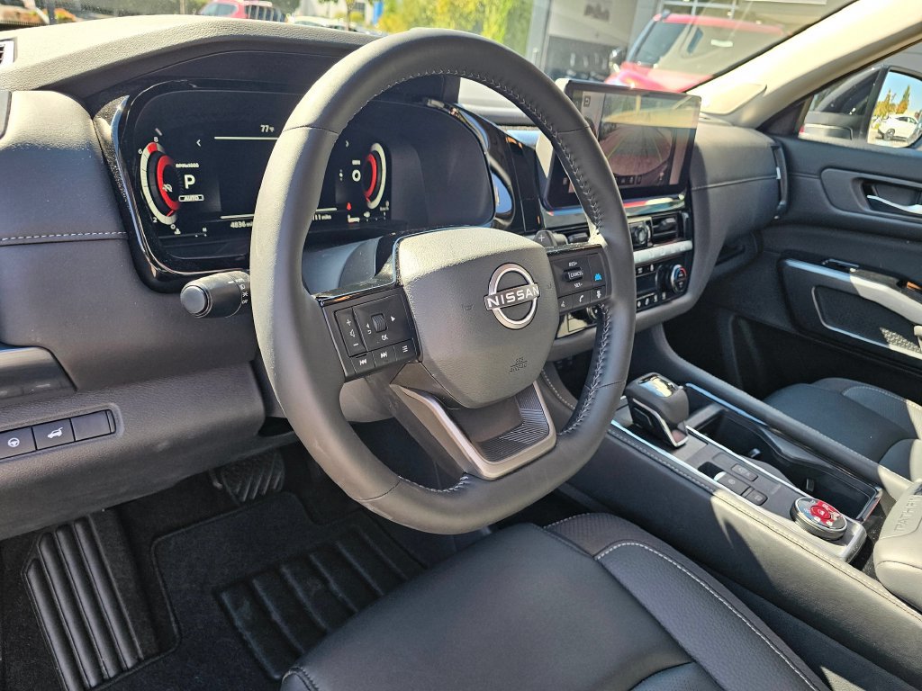 New 2026 Nissan Pathfinder SL w/ SL Premium Package AWD/4WD image 19