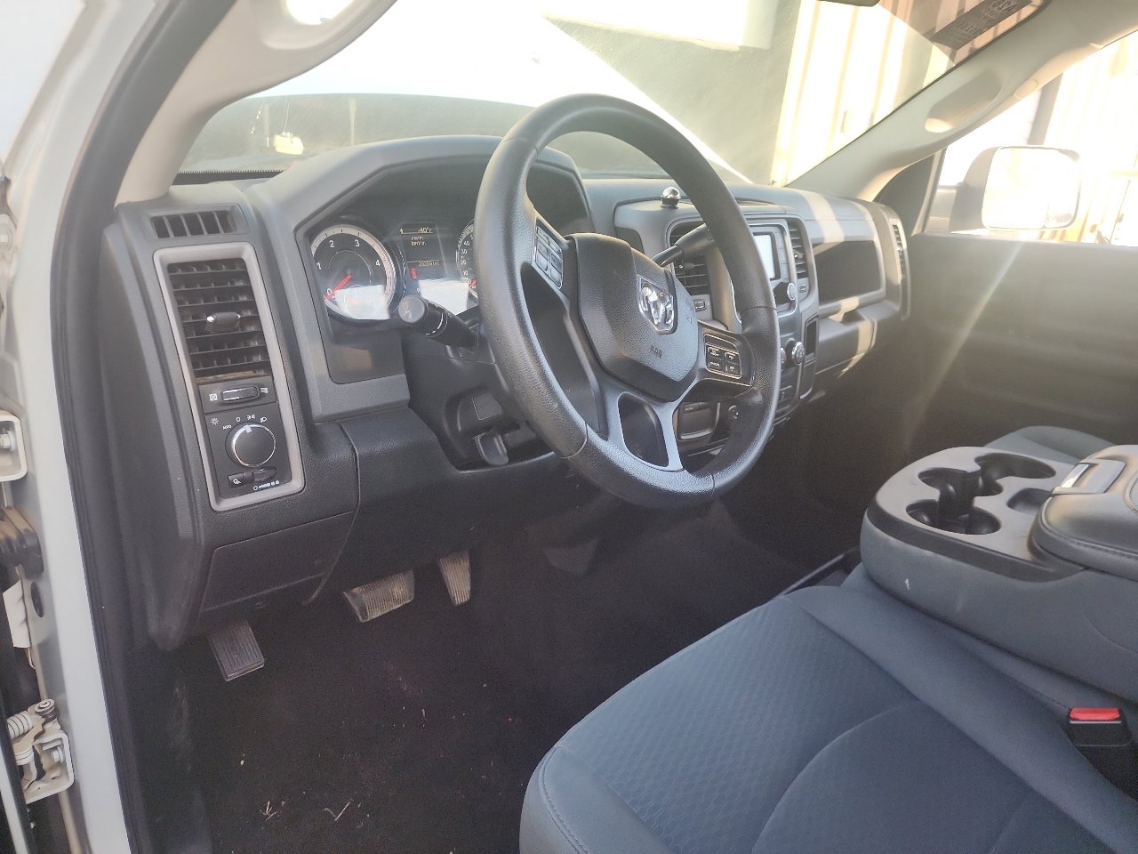 Used 2017 RAM 3500 Tradesman w/ Chrome Appearance Group image 7
