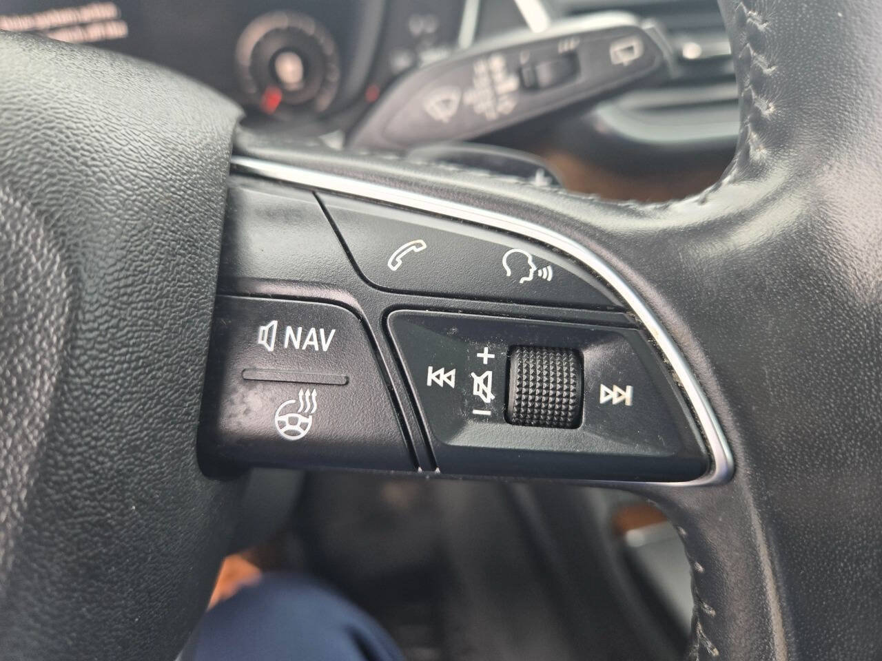 Used 2019 Audi Q5 2.0T Premium Plus w/ Premium Plus Package AWD/4WD image 22