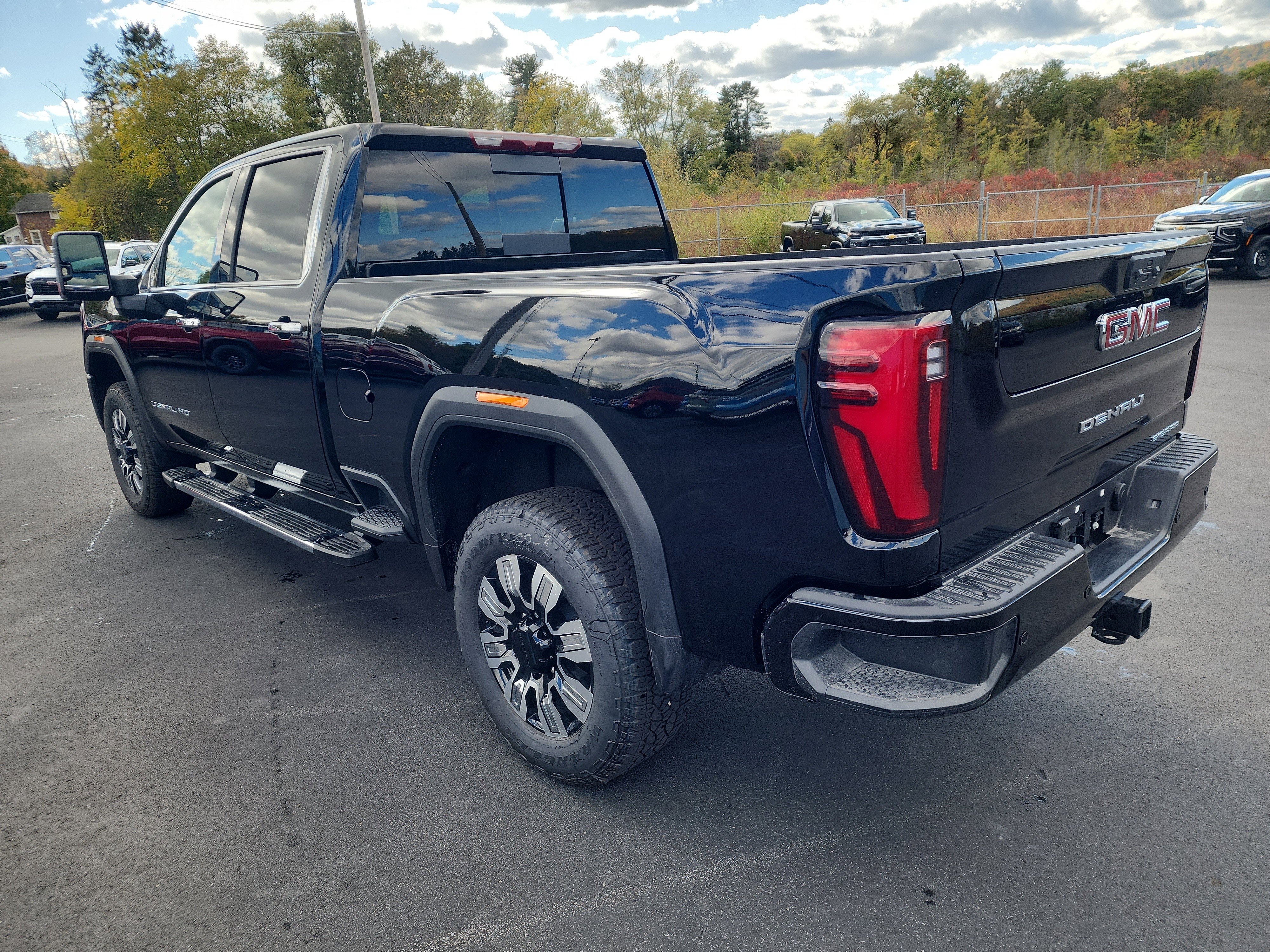 New 2026 GMC Sierra 2500 Denali image 6