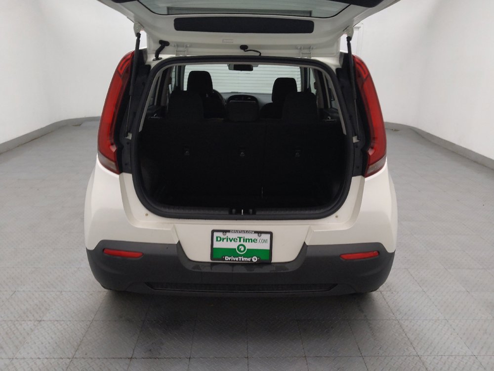 Used 2020 Kia Soul LX image 29