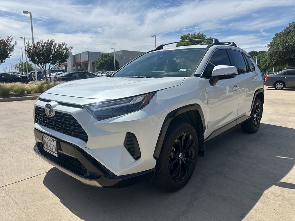 Certified 2024 Toyota RAV4 SE AWD/4WD image 1