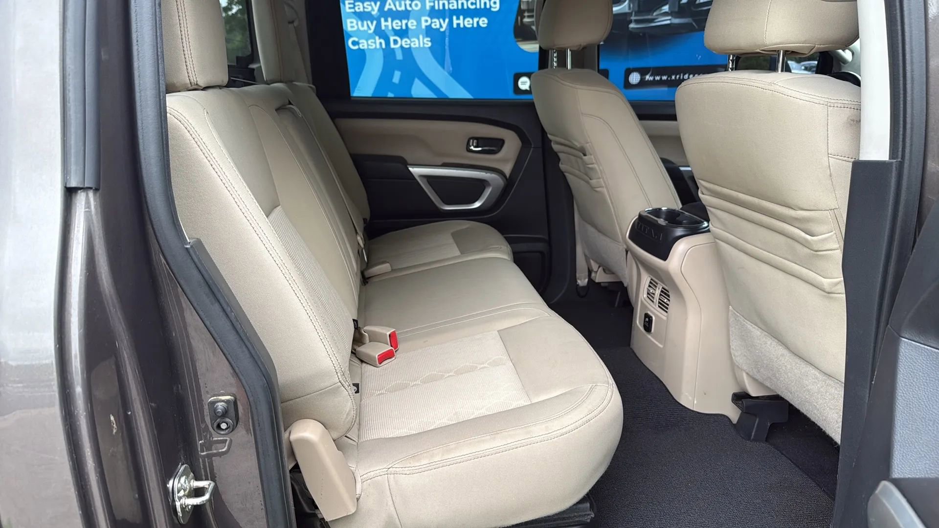 Used 2016 Nissan Titan SV RWD image 22