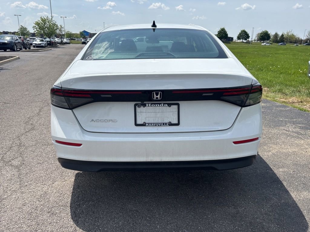 Used 2025 Honda Accord SE image 10