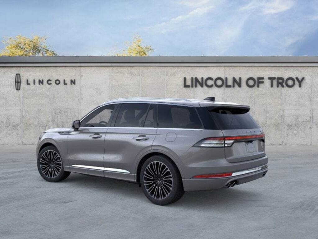 New 2025 Lincoln Aviator Black Label image 26