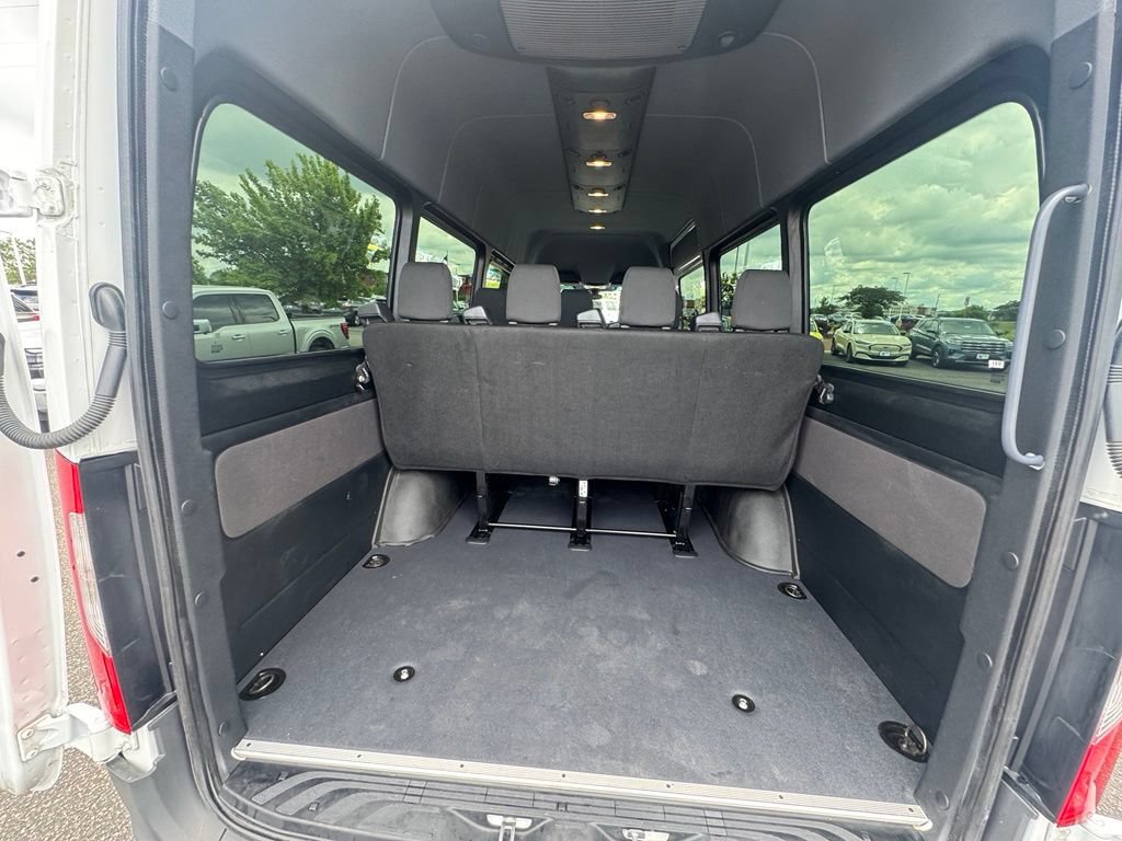 Used 2025 Mercedes-Benz Sprinter 2500 image 14