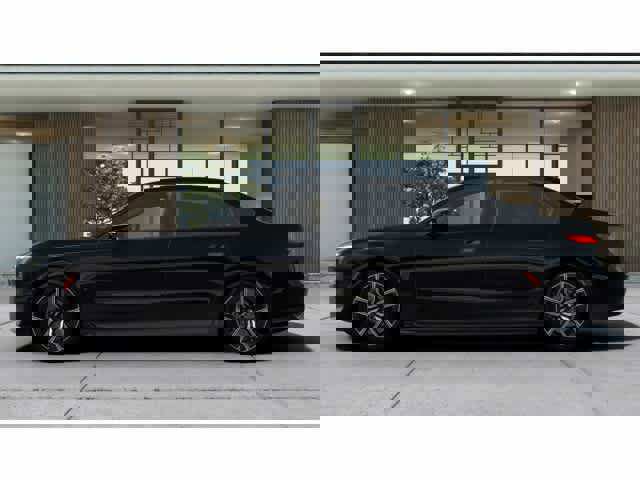 Used 2025 BMW i7 eDrive50 w/ M Sport Package image 4