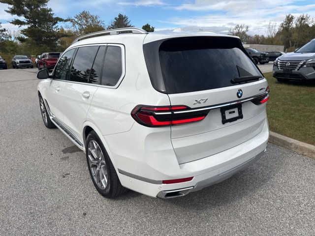 Used 2024 BMW X7 xDrive40i image 39