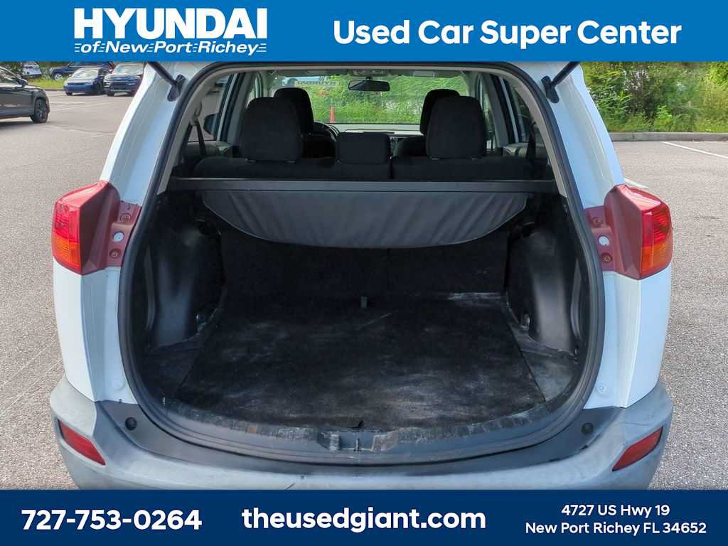 Used 2014 Toyota RAV4 LE AWD/4WD image 12