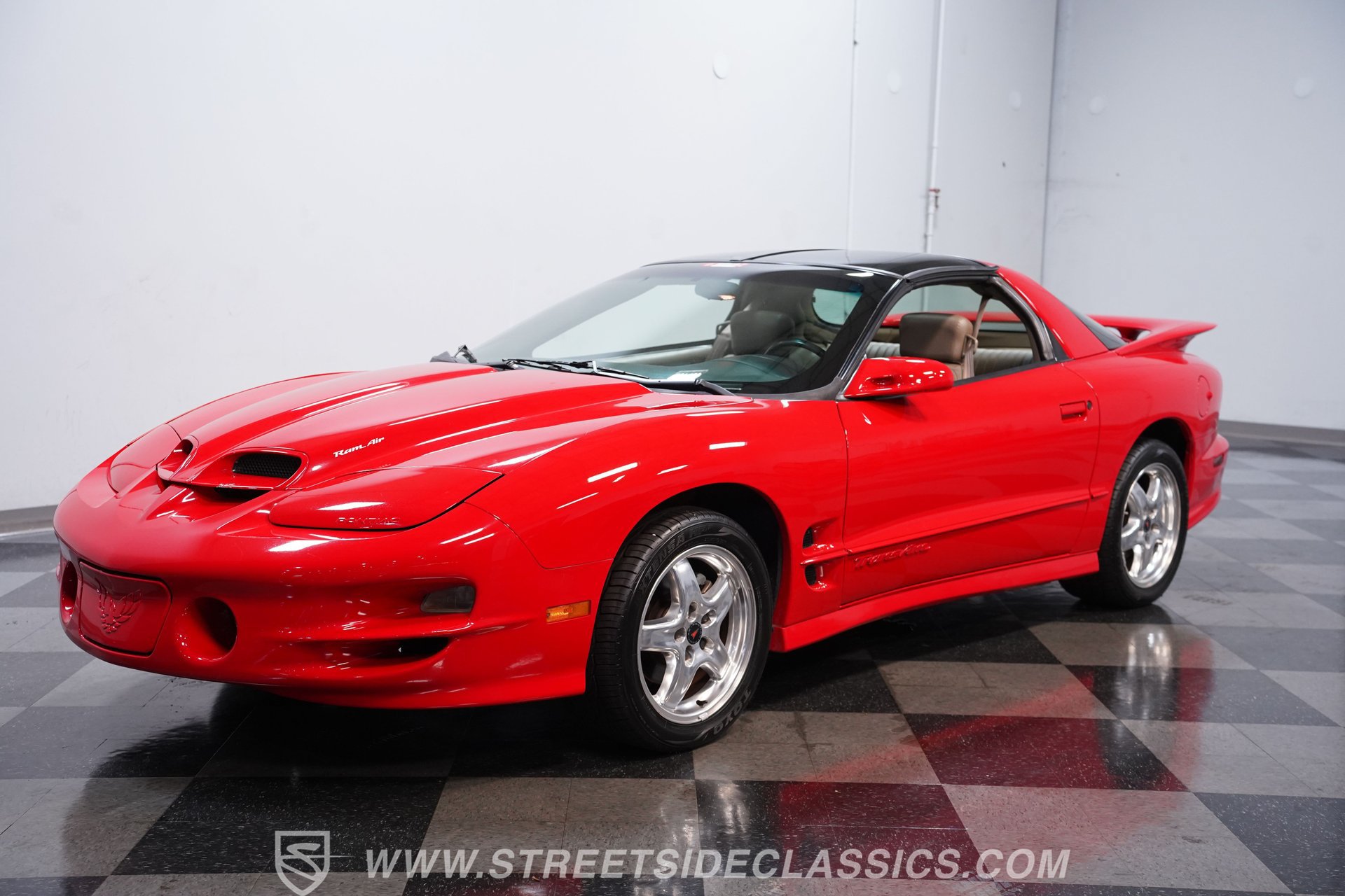 Used 2001 Pontiac Firebird Formula w/ Protection Group RWD image 6