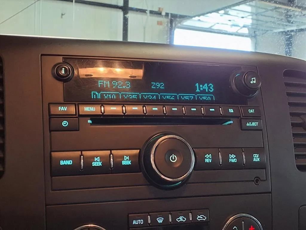 Used 2012 GMC Sierra 2500 SLE w/ SLE Preferred Package image 19