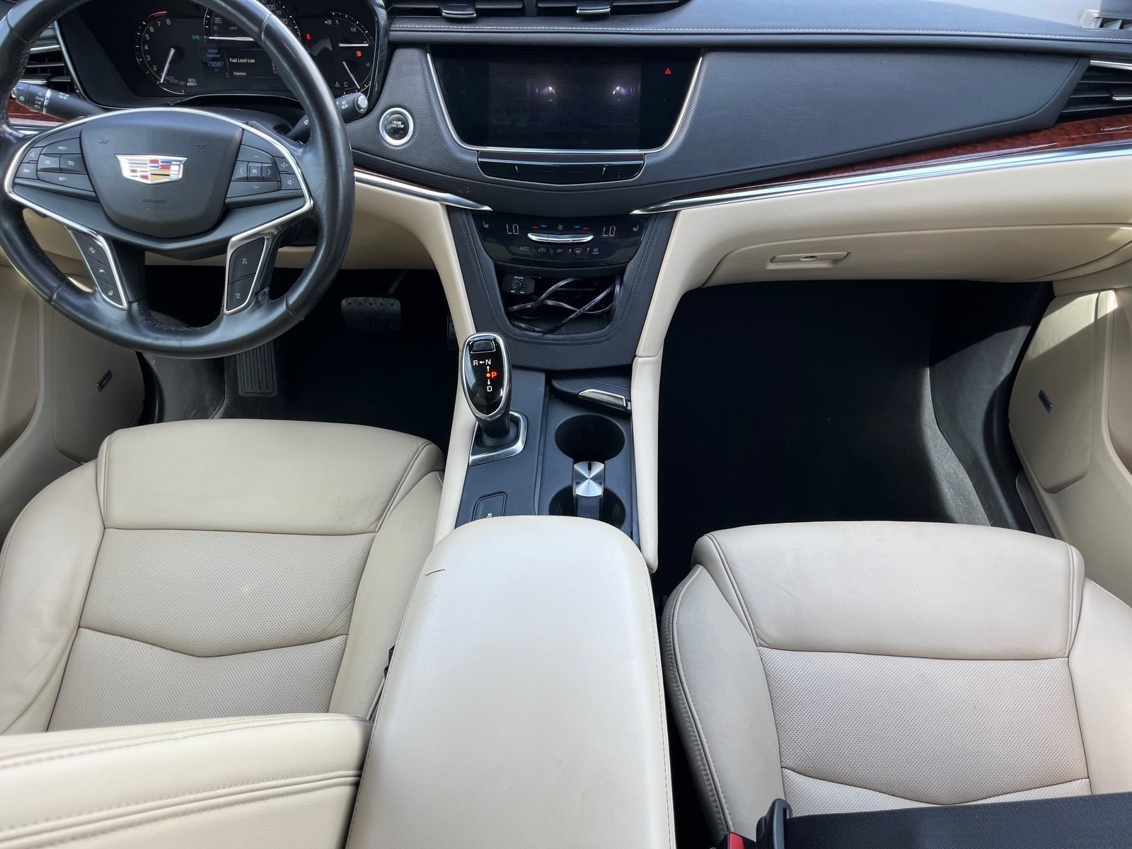 Used 2019 Cadillac XT5 Luxury FWD image 14
