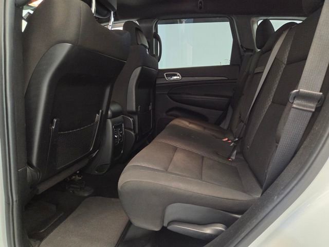 Used 2020 Jeep Grand Cherokee Laredo w/ 18" Wheel & 8.4" Radio Group image 12