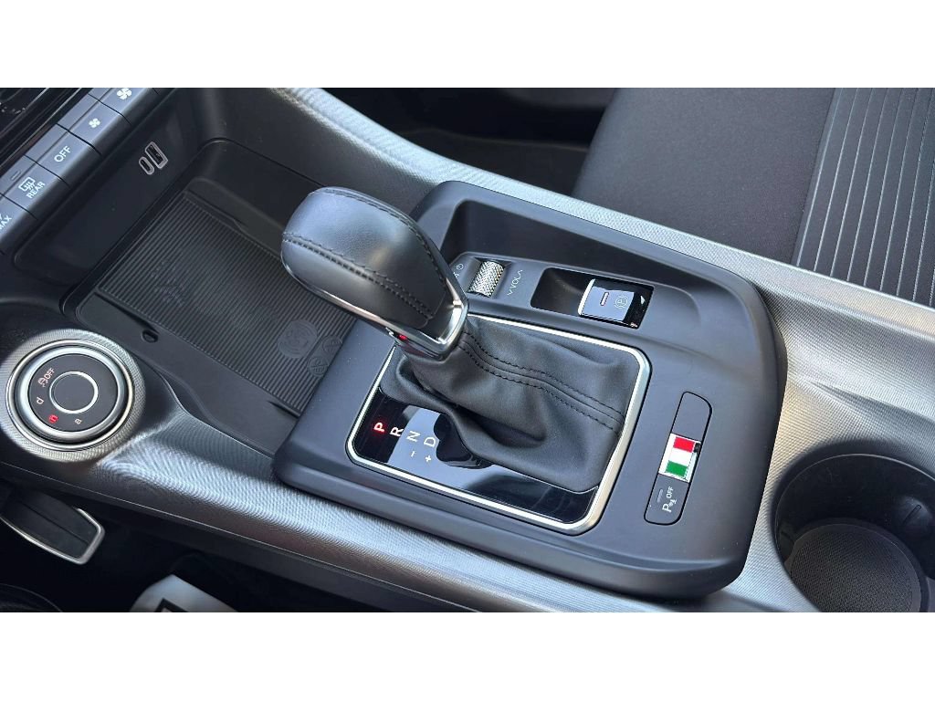Used 2025 Alfa Romeo Tonale AWD/4WD image 20