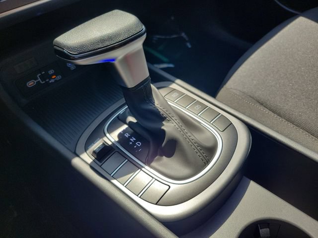 New 2026 Hyundai Kona SE FWD image 17