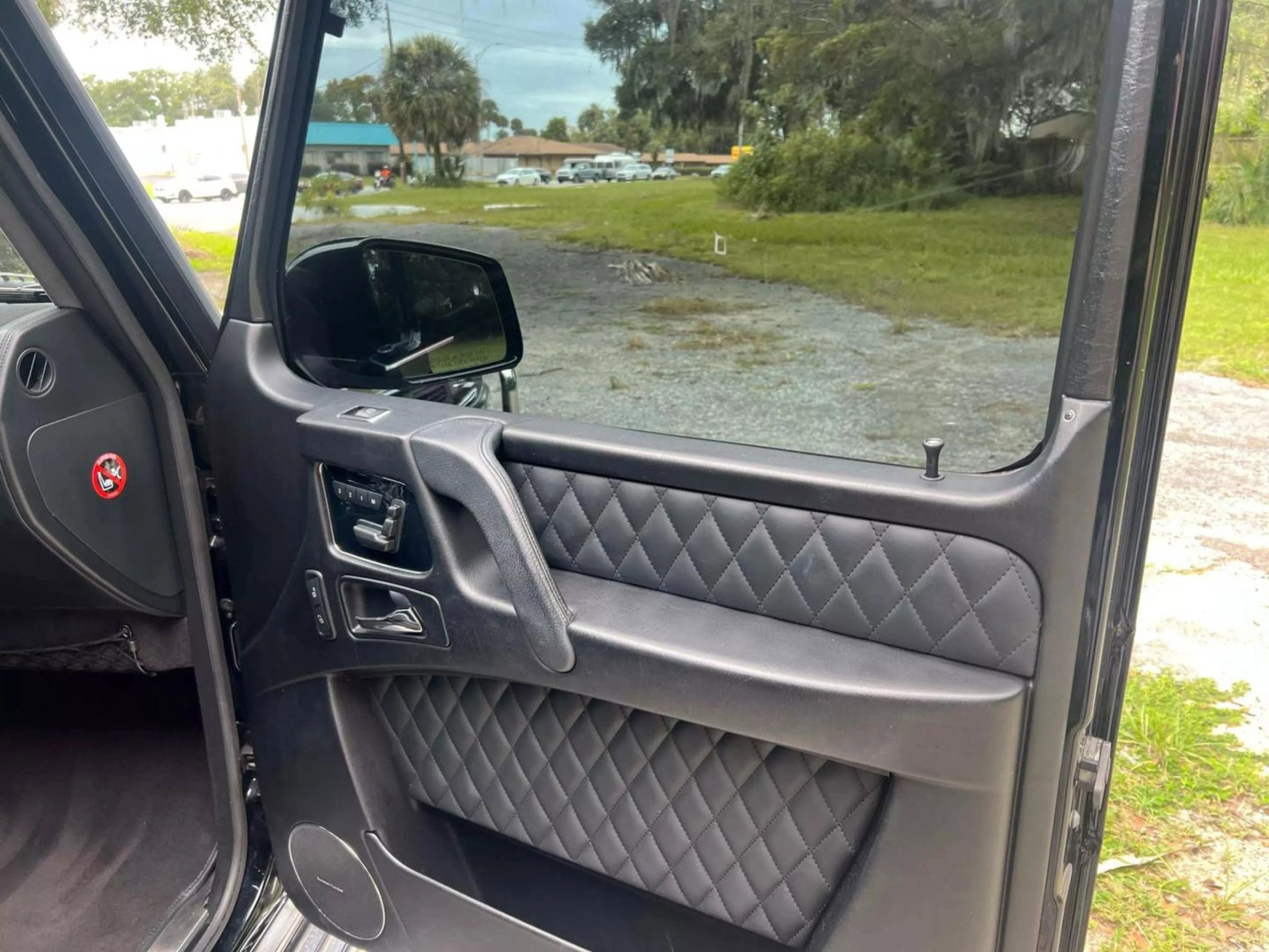 Used 2014 Mercedes-Benz G 63 AMG 4MATIC image 22